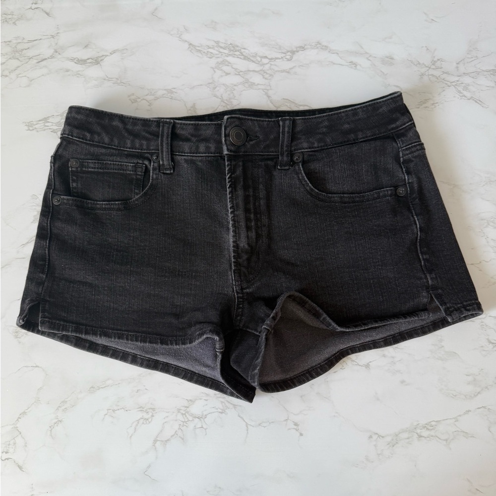 Black Hi-Rise Shorties American Eagle